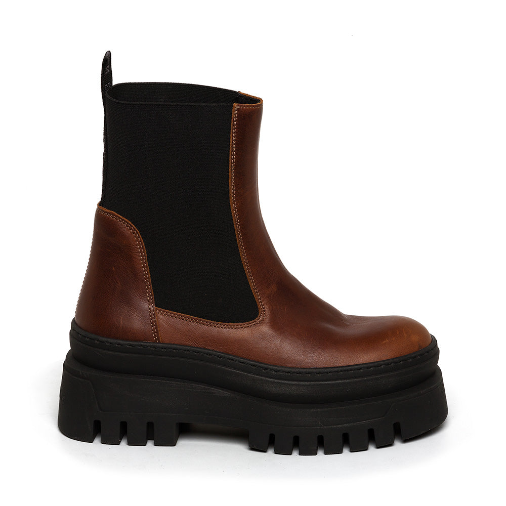 Cassandra Boot CHESTNUT
