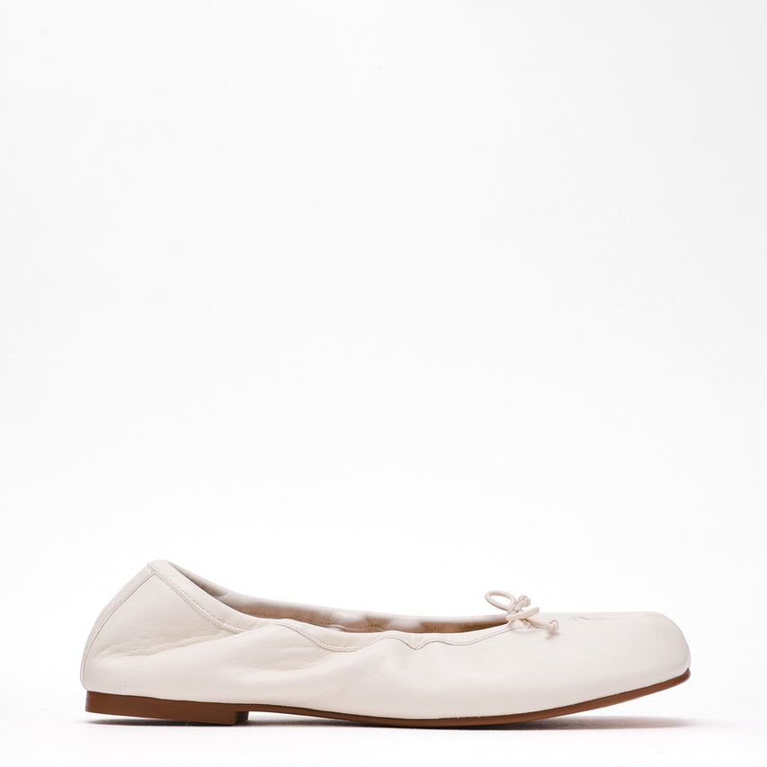 Carin Flat Shoe BONE LEATHER