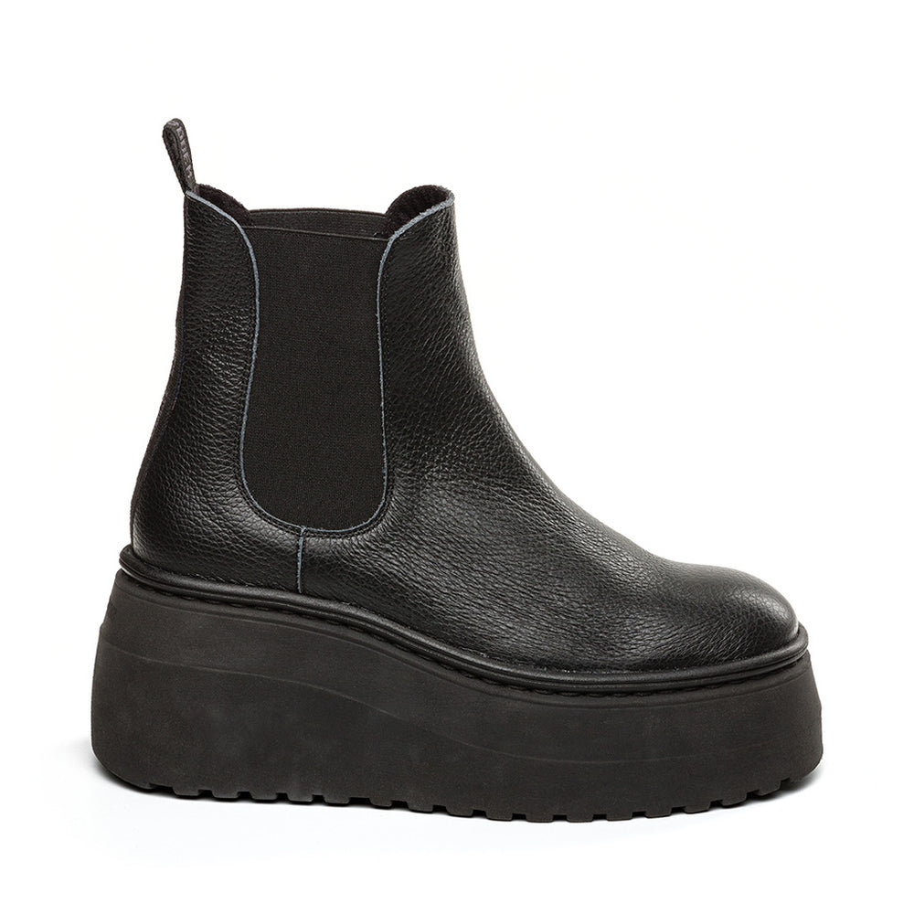 Steve Madden Pegasus Bootie BLACK LEATHER Ankle boots 90's Nostalgia